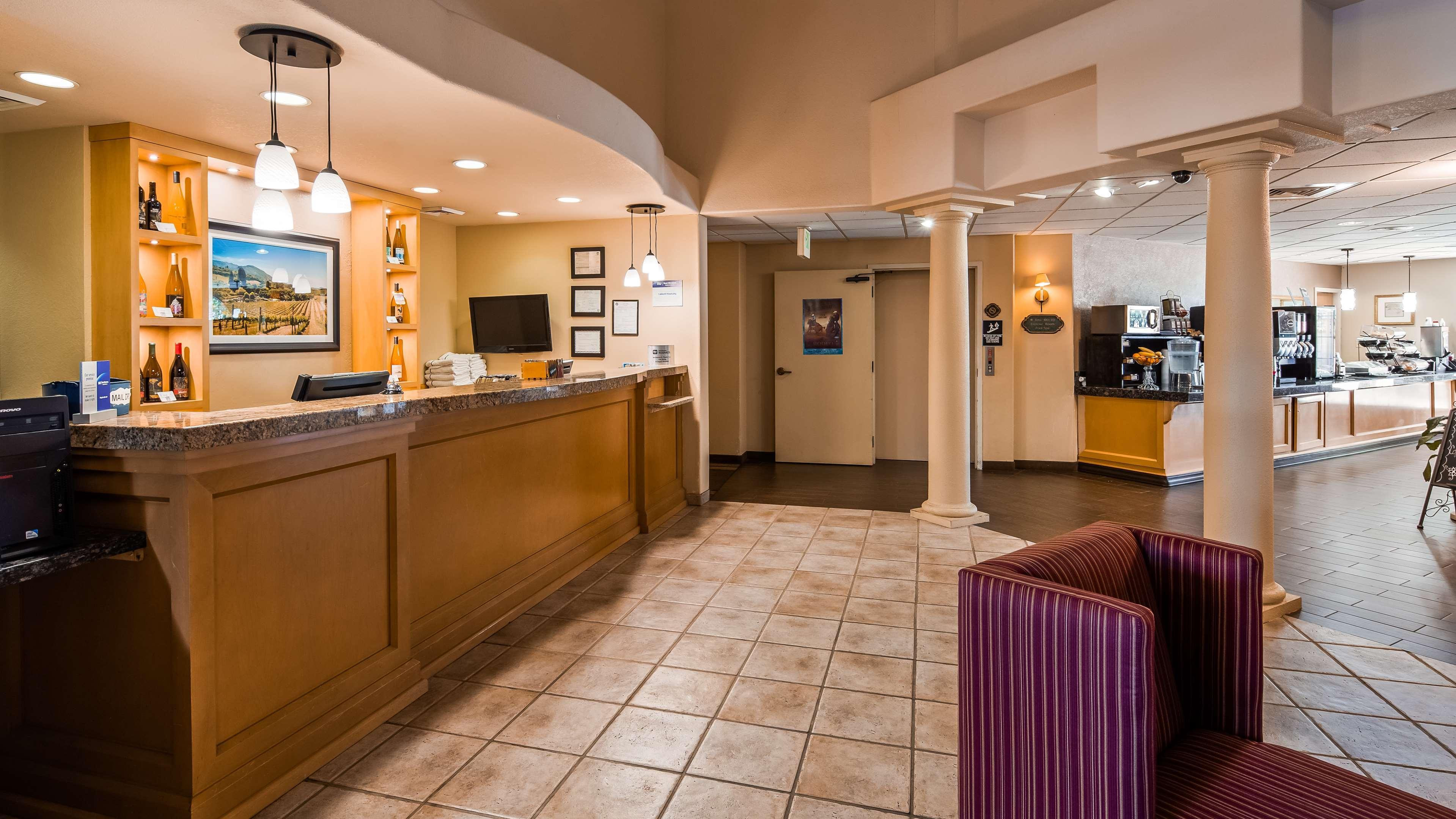 Best Western Plus Caldwell Inn & Suites Extérieur photo