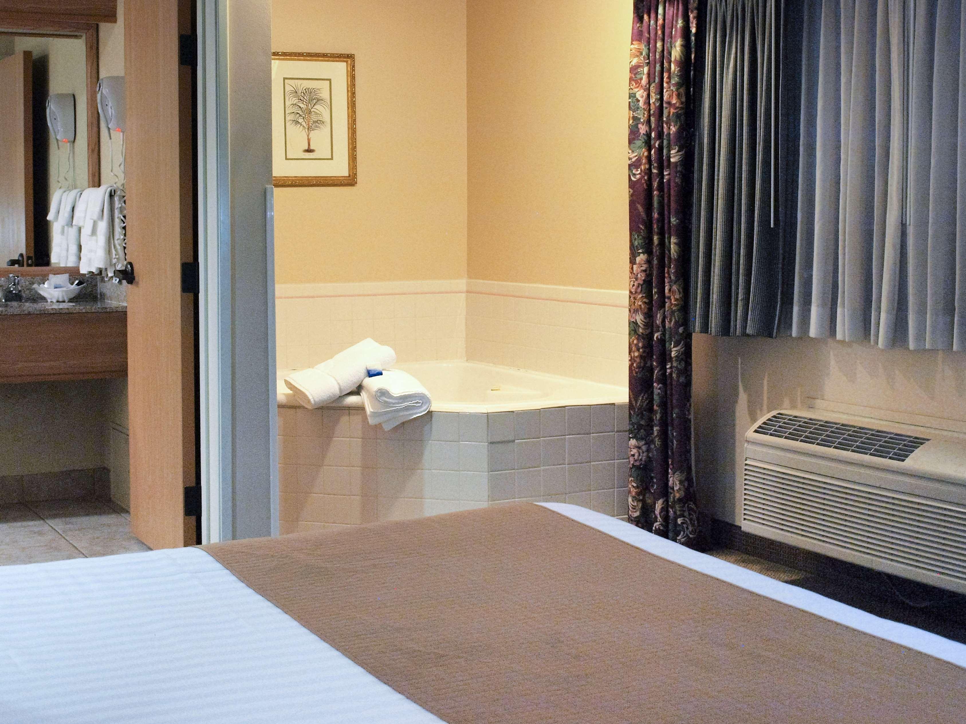 Best Western Plus Caldwell Inn & Suites Extérieur photo