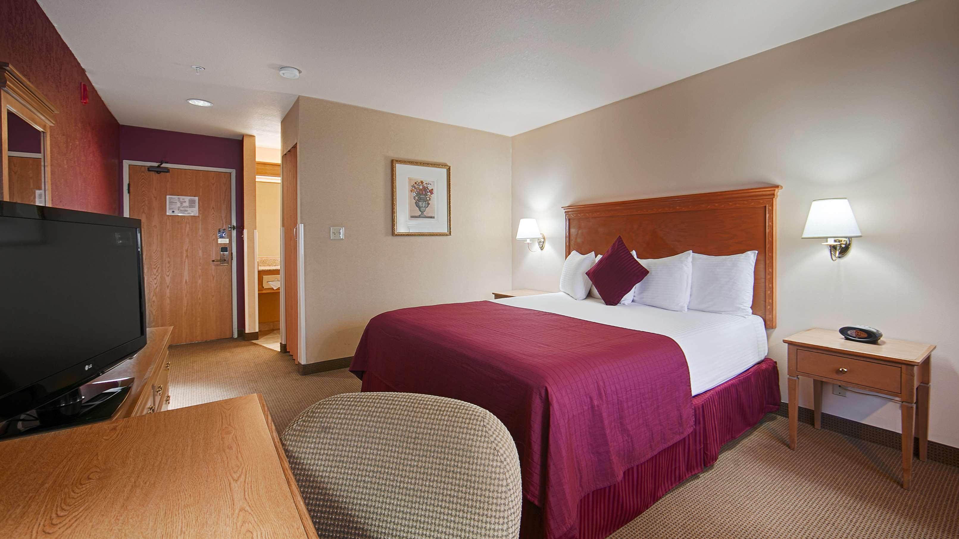 Best Western Plus Caldwell Inn & Suites Extérieur photo
