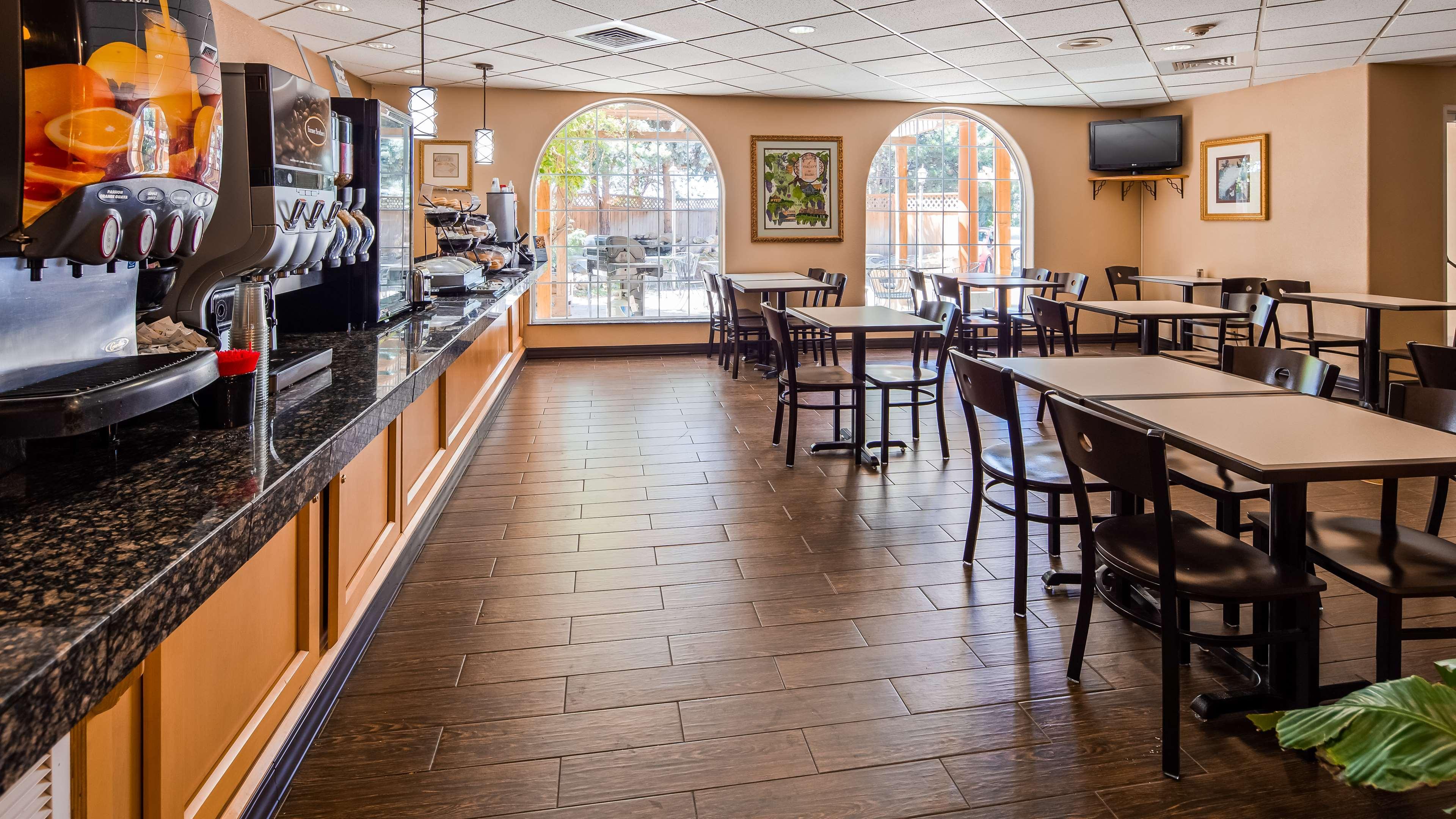 Best Western Plus Caldwell Inn & Suites Extérieur photo