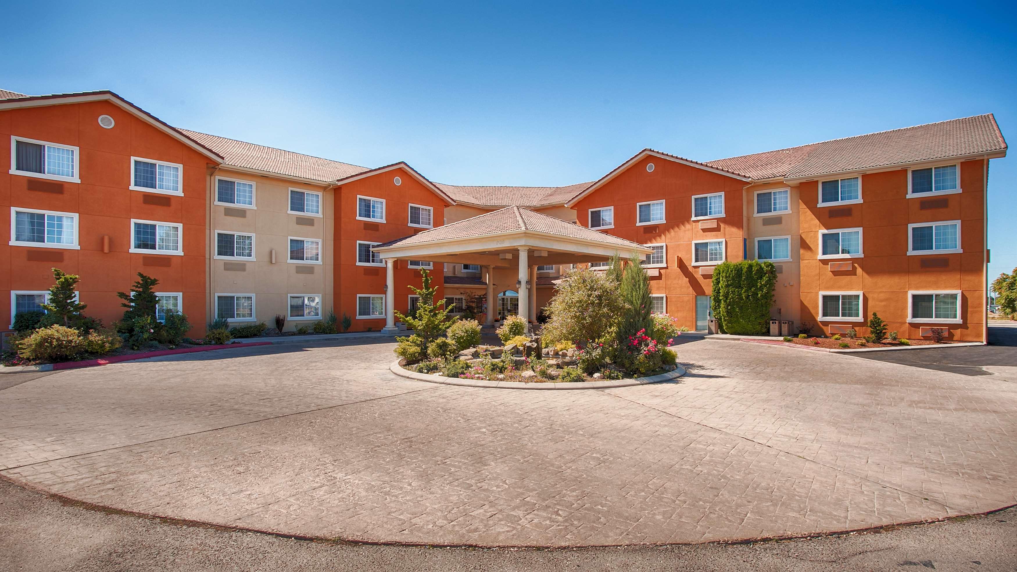 Best Western Plus Caldwell Inn & Suites Extérieur photo